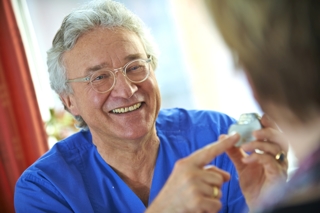 Prof. Dr. Christian Wende, Chefarzt der Kardiologie am Marien Hospital Papenburg Aschendorf, hat auch in diesem Jahr wieder erfahrene Referenten zu einem Vortragsabend anlässlich des Welt Hypertonie Tages 2016 eingeladen. 