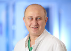 Herr Karapetyan, Armen