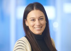 Frau Özdamar, Büsra