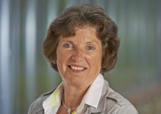 Frau Hebbelmann, Angela