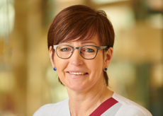 Frau Knobbe, Karin