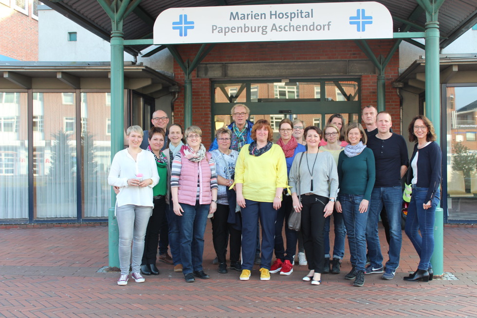 20 Jahre nach ihrem Examen trafen sich die ehemaligen Schüler im Marien Hospital Papenburg Aschendorf wieder.